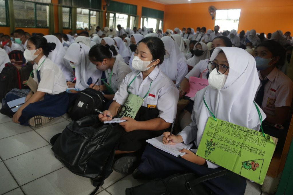 Persiapan Pembuatan Kartu Peserta MPLS